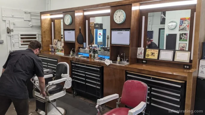 Starlite Barbershop, Detroit - Photo 4