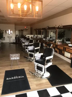 La barberia, El Paso - Photo 5