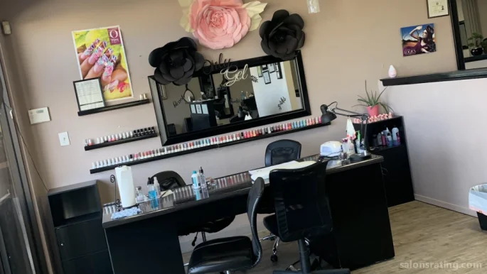 Royalty Studio Hair Salon, El Paso - Photo 3