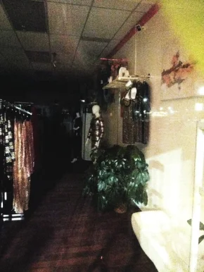 J'Dore Boutique, Evansville - Photo 3