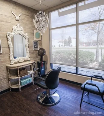 Phenix Salon Suites, Fontana - Photo 3