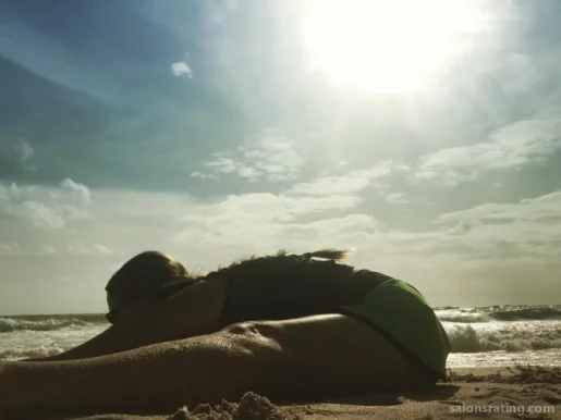Yoga on the Beach at Ocean Manor Resort, Fort Lauderdale - Photo 5