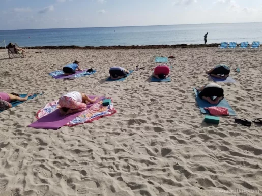 Yoga on the Beach at Ocean Manor Resort, Fort Lauderdale - Photo 2