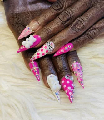 FREESTYLE NAILS BY SHAN @ Truly Rooted Hair Salon, Fort Lauderdale - Photo 3