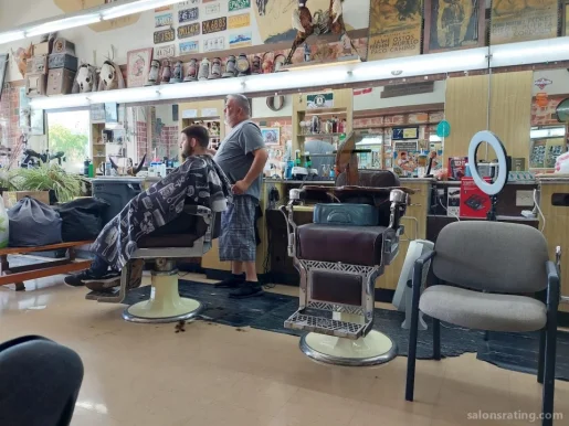 Rick's Sundale Barber Shop, Fremont - Photo 3