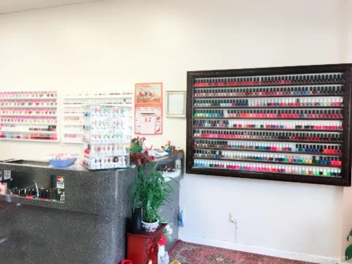 Lux Nails & Spa, Gainesville - Photo 1