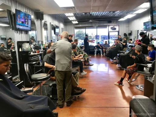Wooten's Barbershop, Glendale - Photo 2