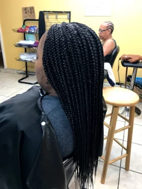 Elise Hair Braiding, Greensboro - Photo 4