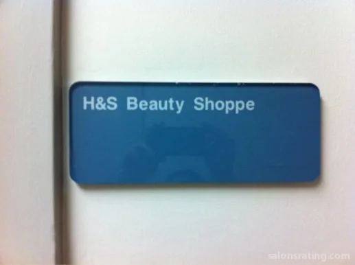 H & S Beauty Shoppe, Honolulu - 