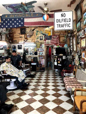 Doug's Barber Shop, Houston - Photo 7