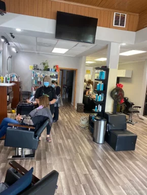 Uptown Shears Hair Salon, Houston - Photo 6