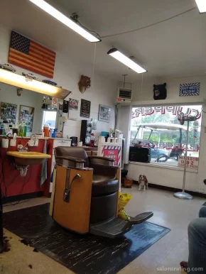 Clippers Barber Shop, Indianapolis - Photo 4