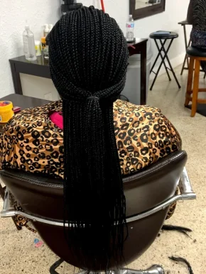 Nadia African Hair Braiding, Jacksonville - Photo 3