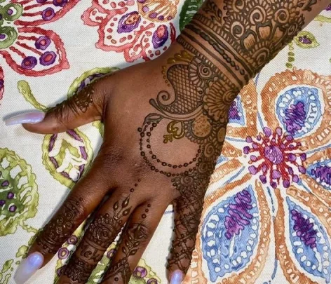 Henna Hands by Nida, Kansas City - Photo 2