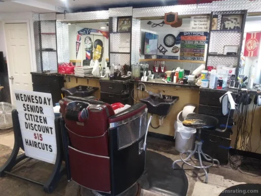 Parkwood Barber Shop, Kansas City - Photo 1