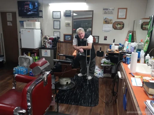 Mackey Barber Shop, Knoxville - Photo 3
