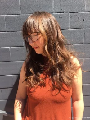 Jen E Hair, Los Angeles - Photo 1