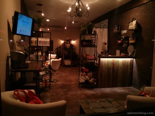 White Clover Beauty Boutique, Los Angeles - Photo 4