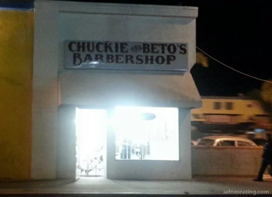 Chuckie & Beto's Barbershop, Los Angeles - Photo 5