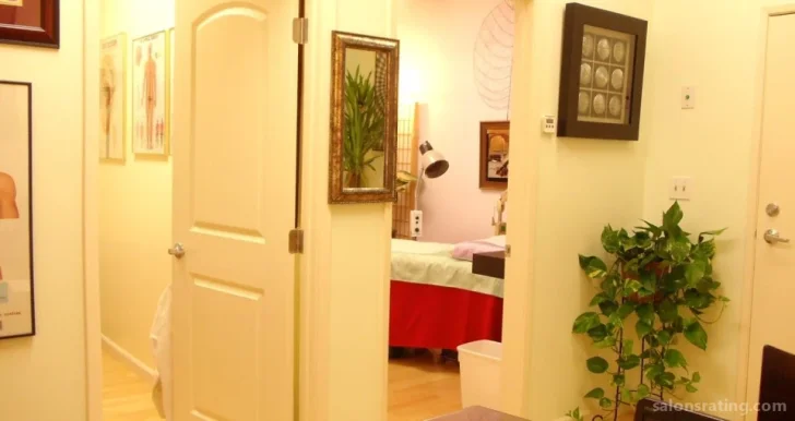 Mind Body Acupuncture Center, Los Angeles - Photo 3