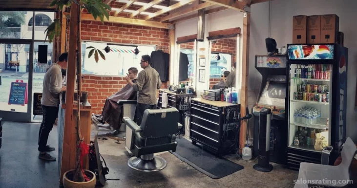 Hector The Barber, Los Angeles - Photo 2