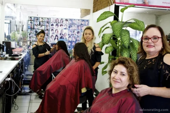 S-Lo Beauty Salon, Los Angeles - Photo 3
