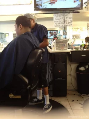 Azteca Barbershop, Los Angeles - Photo 2