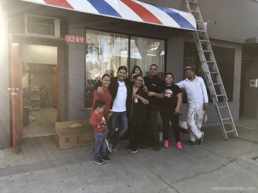 V.Garcia’s Barbershop & Salon, Los Angeles - Photo 7