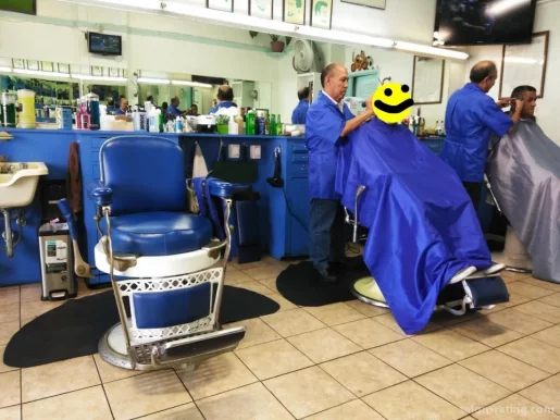 Estrella Barber Shop, Los Angeles - Photo 1