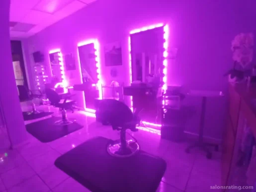 My queens beauty salon, Los Angeles - Photo 3