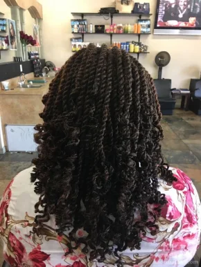 Claudine's African Hair Braiding, Lakeland - Photo 1
