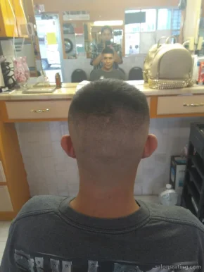 Trendy Unisex Hair Cut, Laredo - Photo 4