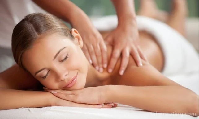 Relax Massage, Laredo - 