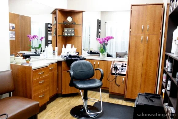 Happy Hair Stylist - A Salon For Men And Women, Las Vegas - Photo 2