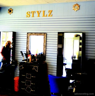 Stylz Salon & Boutique, Lincoln - Photo 3