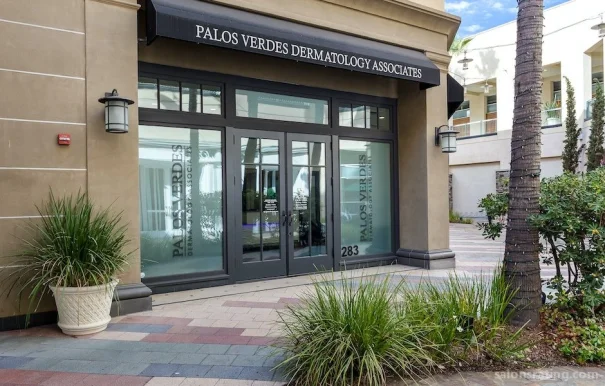 Palos Verdes Dermatology Associates, Long Beach - Photo 8
