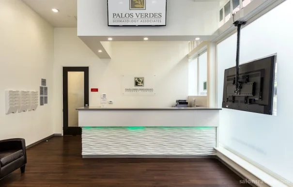 Palos Verdes Dermatology Associates, Long Beach - Photo 3