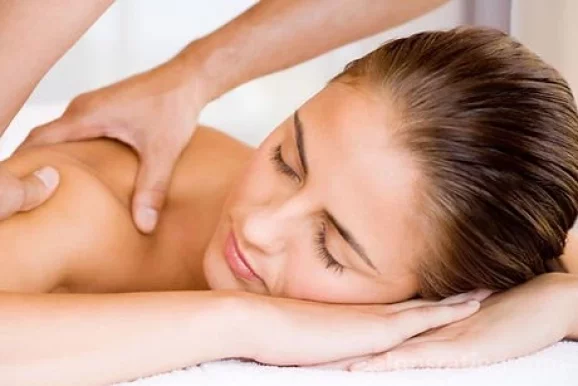Massage Therapy for Women by Romina, Long Beach - Photo 4