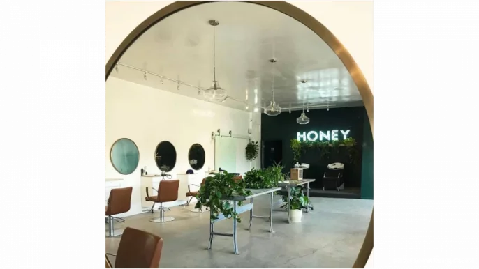 Honey Hair Parlor, Long Beach - Photo 4