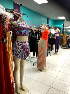 La Petite Boutique Of Wynwood - Hot Spot Patty Shop, Miami - Photo 4