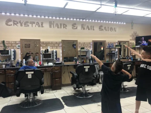 Crystal Hair and Nail Salon, Milwaukee - Photo 1