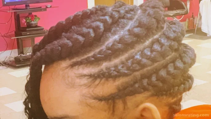 African Hair Braiding-Michelle, Milwaukee - Photo 3