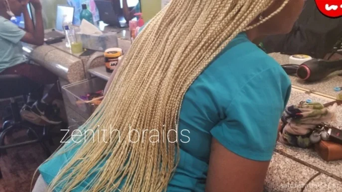 Zenith African Hair Braiding, Minneapolis - Photo 4