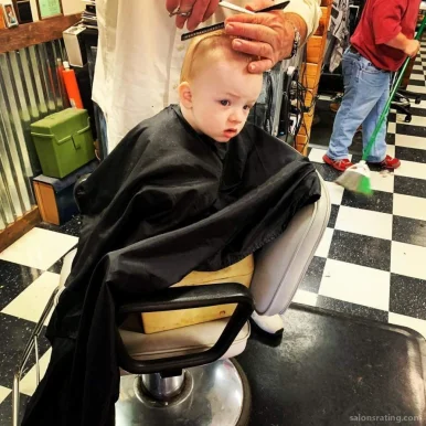 Hillcrest Barbers, Mobile - Photo 4