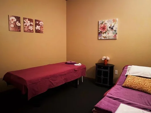 Lilac Massage on Craig, North Las Vegas - Photo 2