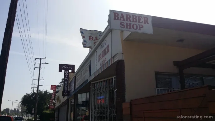 Vic's Barber Shop, Norwalk - Photo 2