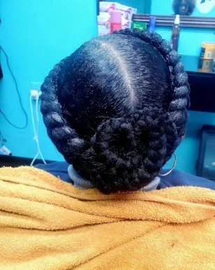 Anna African hair braiding, New York City - Photo 4