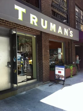Truman's Gentlemen's Groomers, New York City - Photo 3