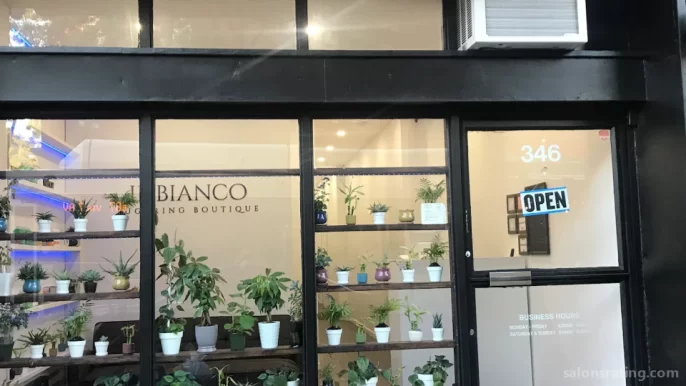 IL BIANCO SUGARING BOUTIQUE (nails and more ), New York City - Photo 5