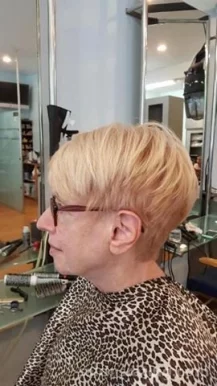 Boris Hair Salon, New York City - Photo 2